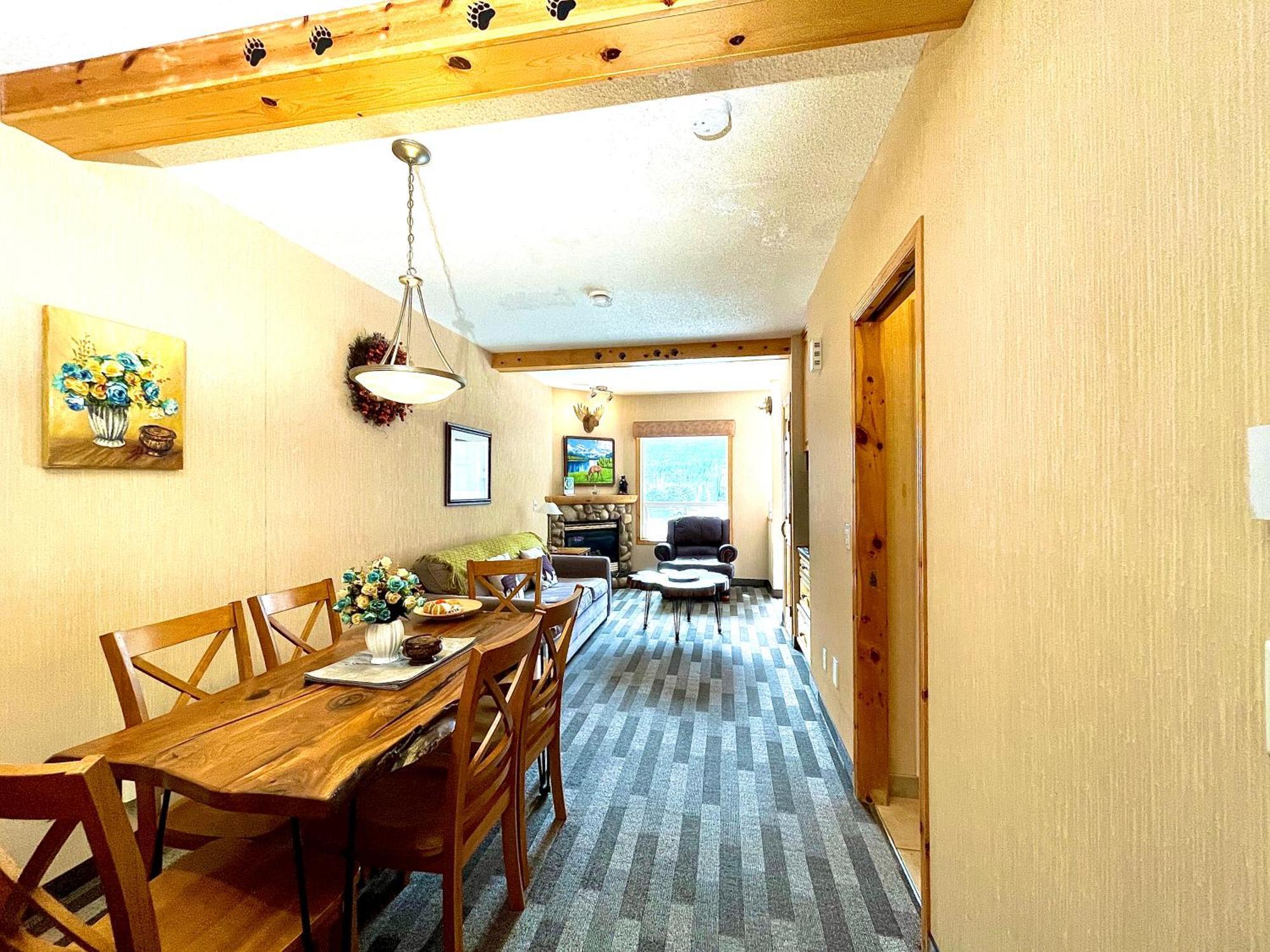 Mountainview -Privatechalet Sleep7- 5Min To Dt Vacation Home Canmore Bagian luar foto