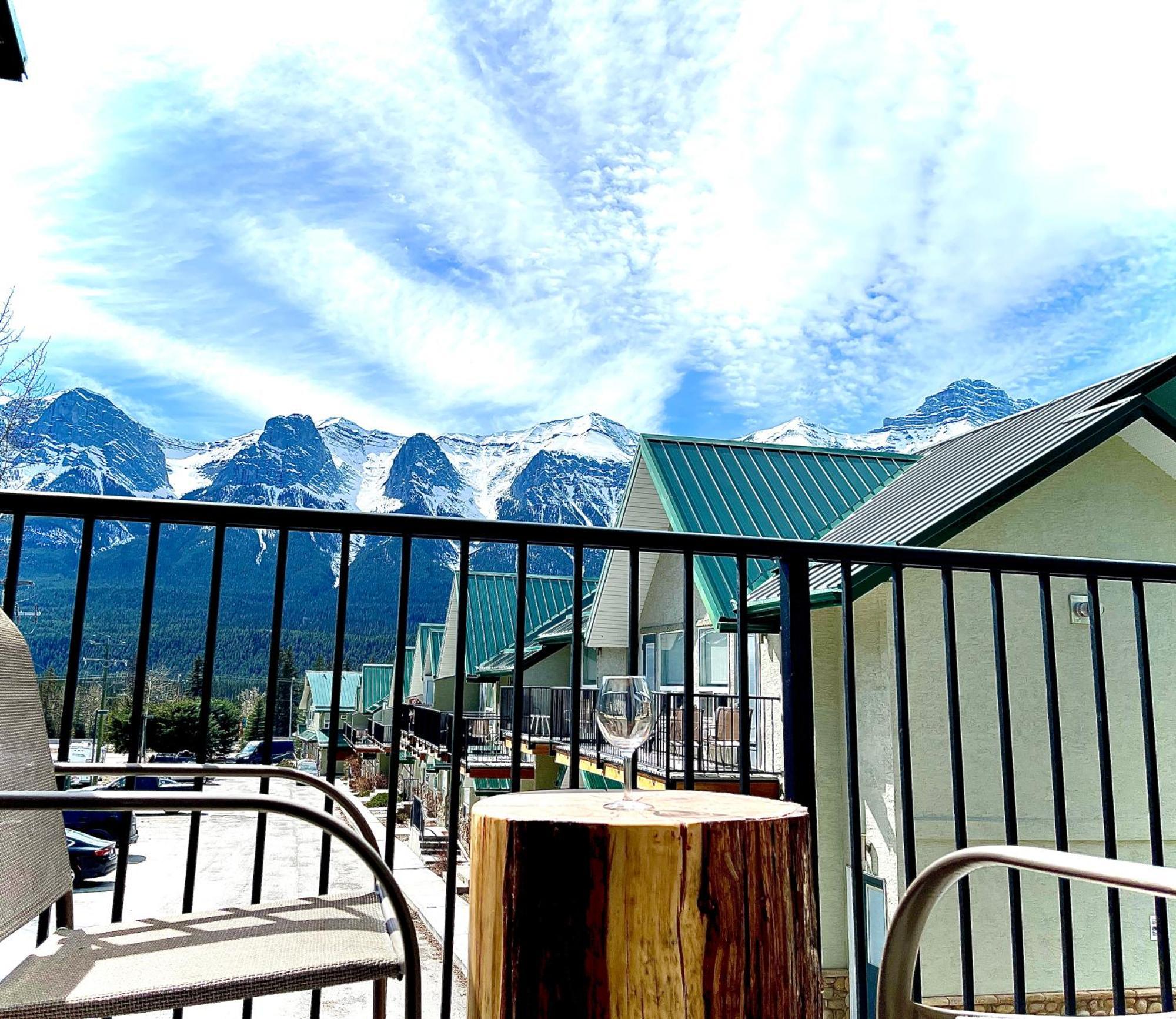 Mountainview -Privatechalet Sleep7- 5Min To Dt Vacation Home Canmore Bagian luar foto